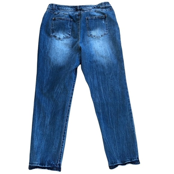 Ellos woman’s distressed straight leg jean size 18 - Picture 2 of 6
